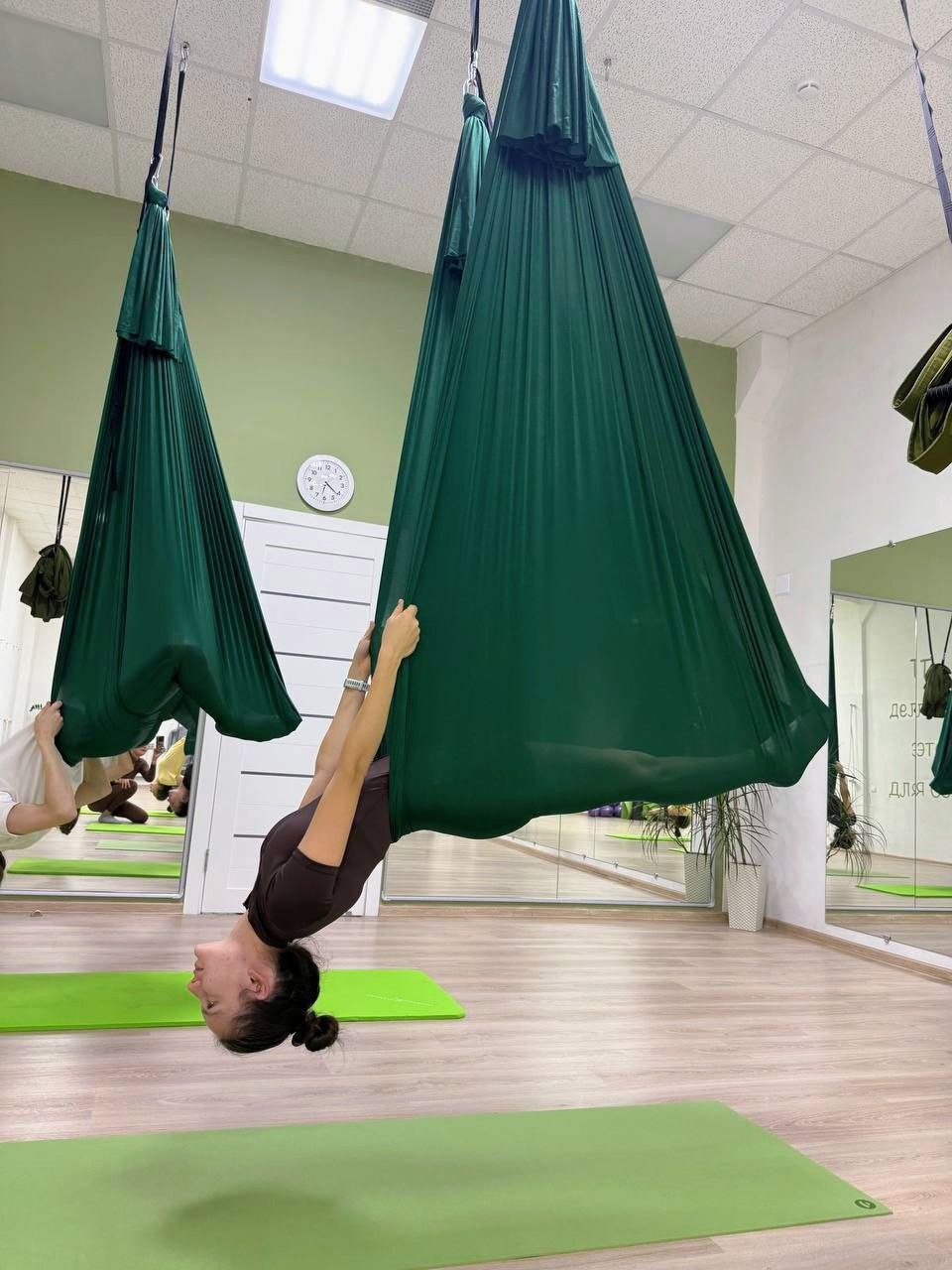 Интерьер студии йоги Зифа 2